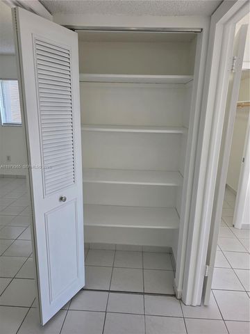 8015 SW 107th Ave 313, Miami, FL 33173