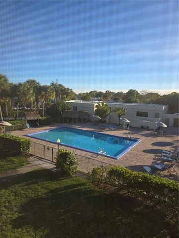 8015 SW 107th Ave 313, Miami, FL 33173