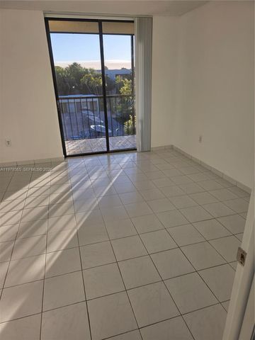 8015 SW 107th Ave 313, Miami, FL 33173