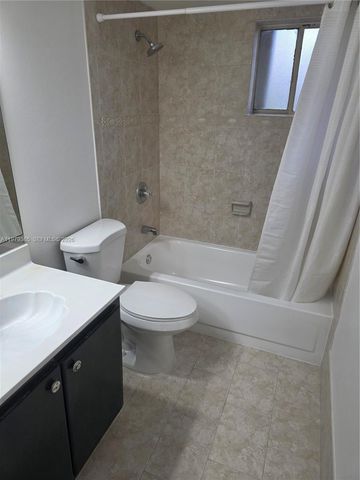 8015 SW 107th Ave 313, Miami, FL 33173