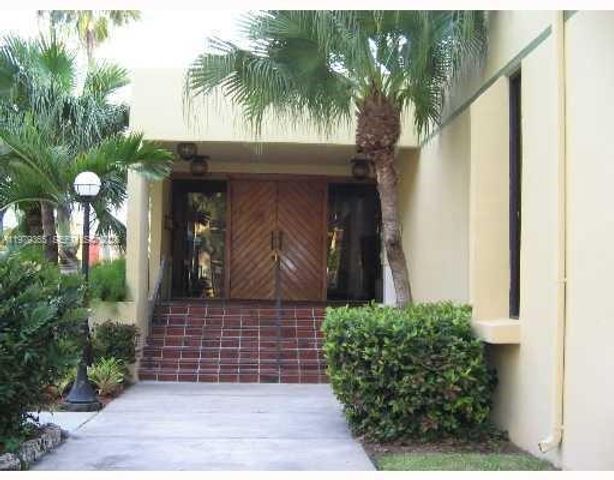 8015 SW 107th Ave 313, Miami, FL 33173