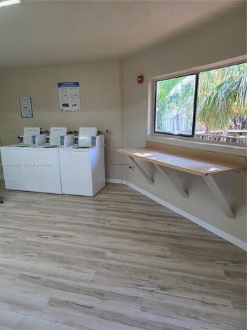 8015 SW 107th Ave 313, Miami, FL 33173