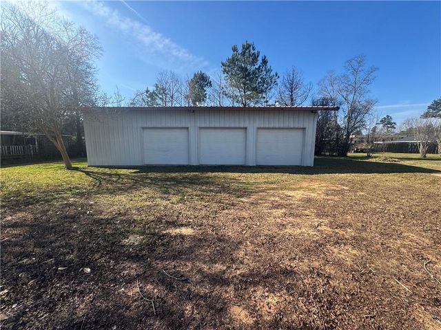 6305 SHREVEPORT Highway, Pineville, LA 71360