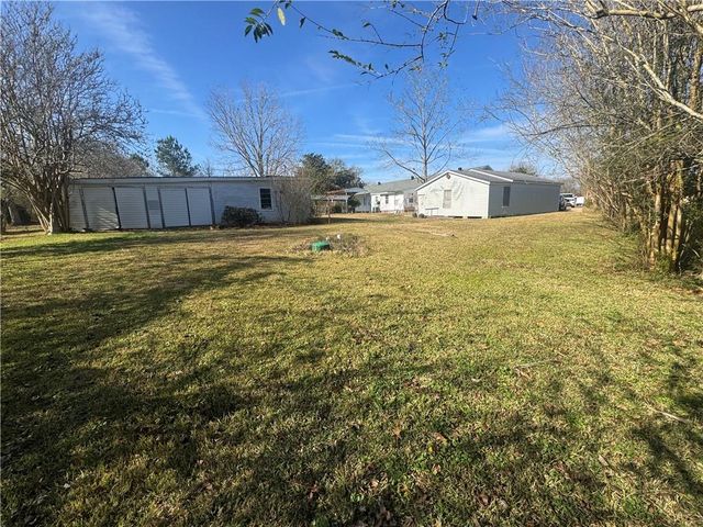 6305 SHREVEPORT Highway, Pineville, LA 71360