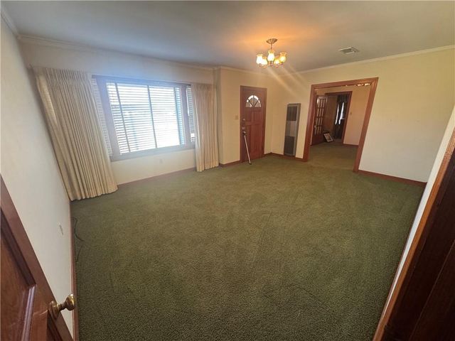 6305 SHREVEPORT Highway, Pineville, LA 71360