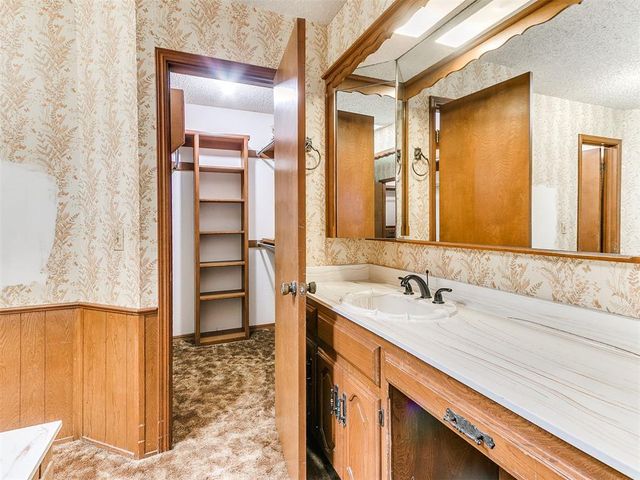 1615 Oak Lane, Oklahoma City, OK 73127