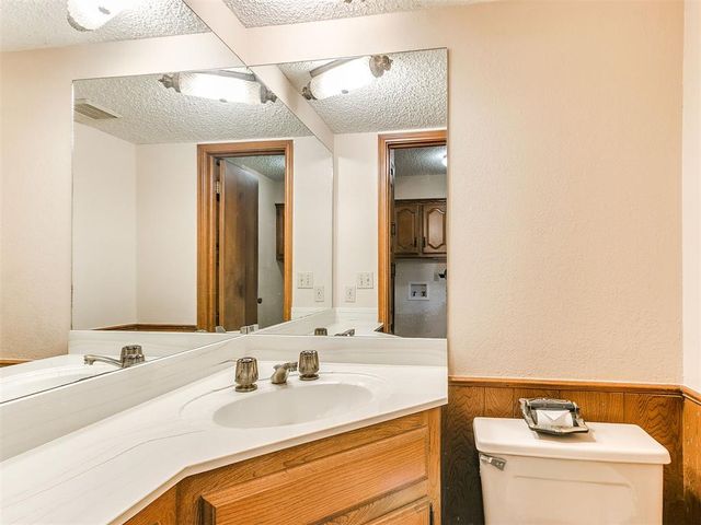 1615 Oak Lane, Oklahoma City, OK 73127