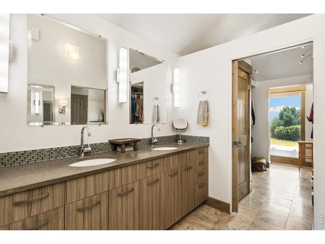 1091 Shadow Ridge Rd, Laporte, CO 80535
