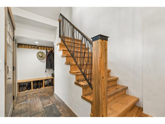 1091 Shadow Ridge Rd, Laporte, CO 80535