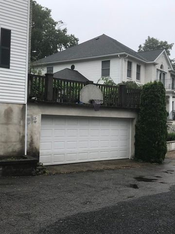10 Beecher Place 10, Newton, MA 02459