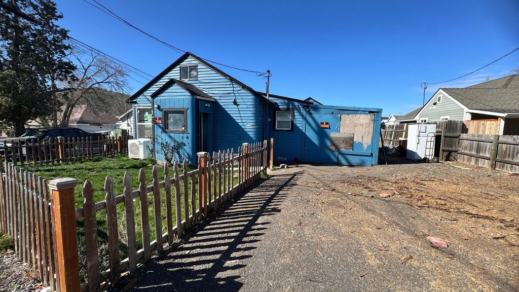 3424 Emerald Street, Klamath Falls, OR 97601