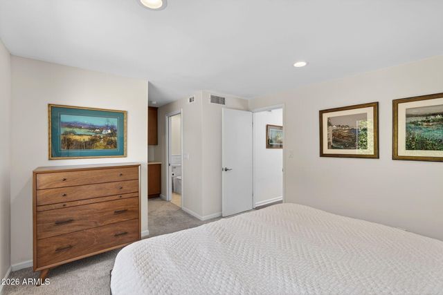 531 W STELLA Lane, Phoenix, AZ 85013