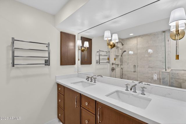 531 W STELLA Lane, Phoenix, AZ 85013