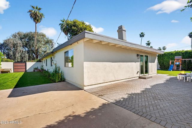 531 W STELLA Lane, Phoenix, AZ 85013