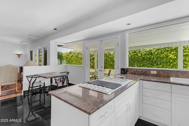 4596 E CALLE VENTURA --, Phoenix, AZ 85018