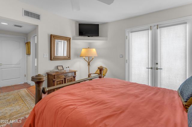 4596 E CALLE VENTURA --, Phoenix, AZ 85018