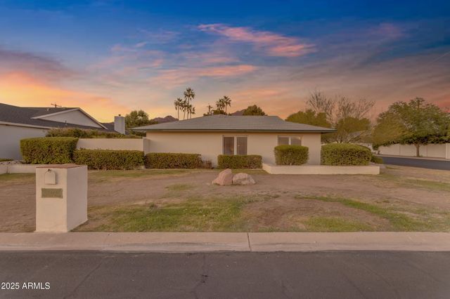 4596 E CALLE VENTURA --, Phoenix, AZ 85018
