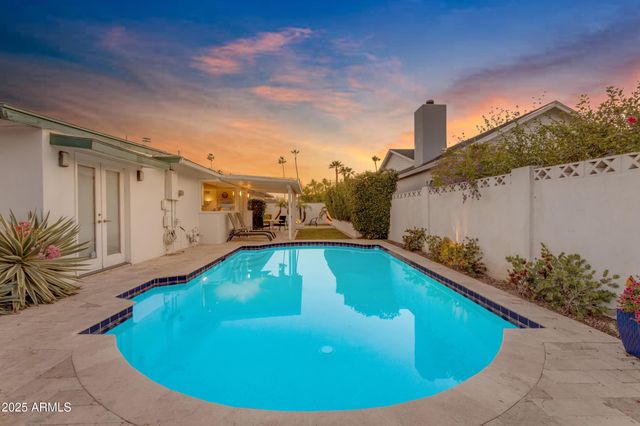 4596 E CALLE VENTURA --, Phoenix, AZ 85018