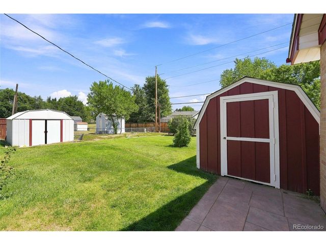 7290 S Penrose Ct, Centennial, CO 80122