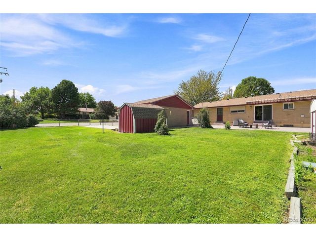 7290 S Penrose Ct, Centennial, CO 80122