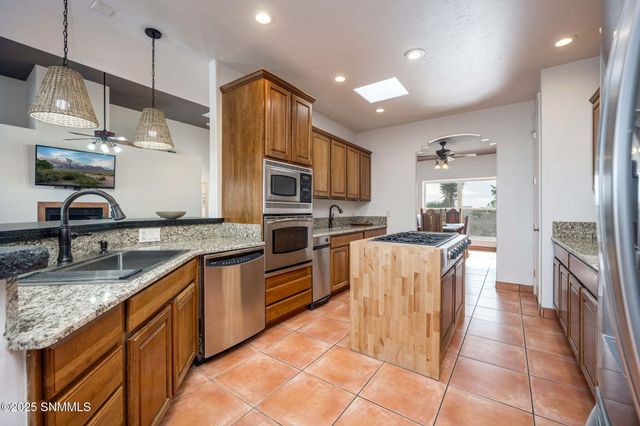 8801 Silk Oak Court, Las Cruces, NM 88011