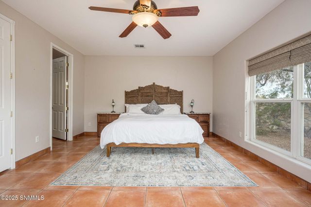 8801 Silk Oak Court, Las Cruces, NM 88011