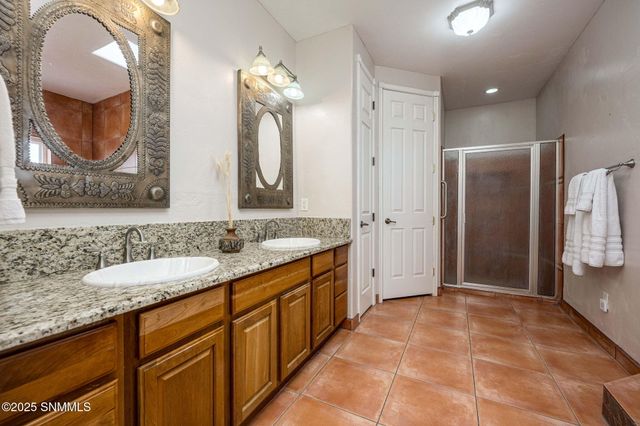 8801 Silk Oak Court, Las Cruces, NM 88011