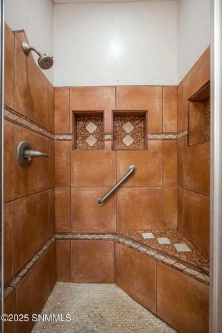 8801 Silk Oak Court, Las Cruces, NM 88011