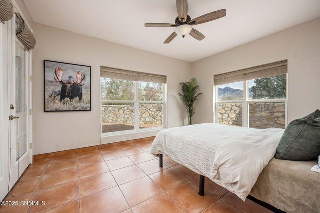 8801 Silk Oak Court, Las Cruces, NM 88011