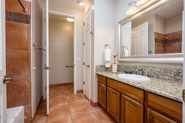 8801 Silk Oak Court, Las Cruces, NM 88011