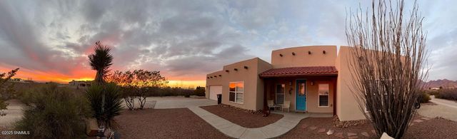 8801 Silk Oak Court, Las Cruces, NM 88011