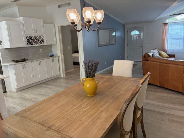 4907 NW 2nd Ter, Deerfield Beach, FL 33064