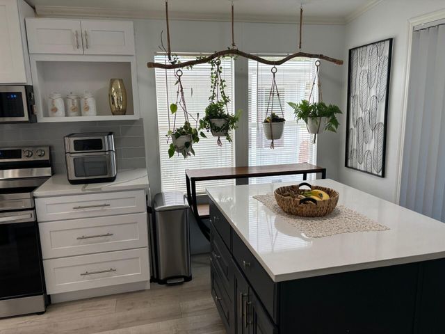 4907 NW 2nd Ter, Deerfield Beach, FL 33064