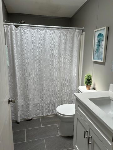4907 NW 2nd Ter, Deerfield Beach, FL 33064