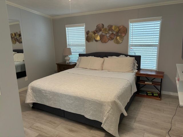 4907 NW 2nd Ter, Deerfield Beach, FL 33064