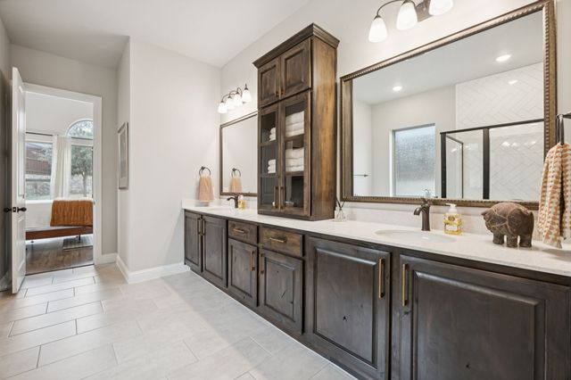 1924 Grey Bark Street, Fort Worth, TX 76008