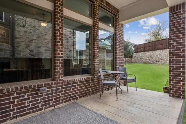 1924 Grey Bark Street, Fort Worth, TX 76008