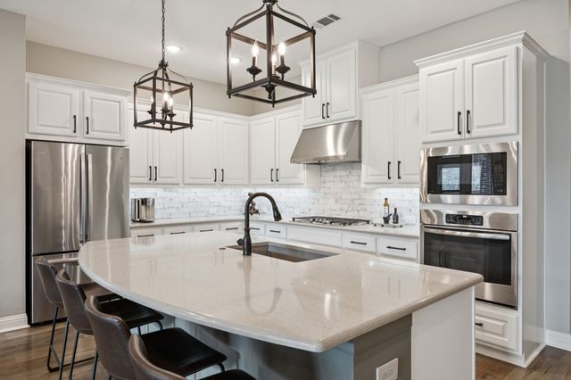 1924 Grey Bark Street, Fort Worth, TX 76008