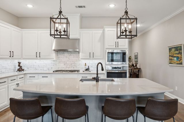 1924 Grey Bark Street, Fort Worth, TX 76008