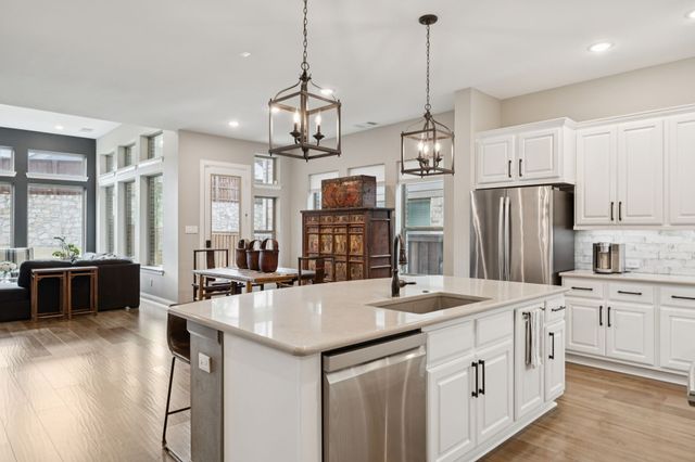 1924 Grey Bark Street, Fort Worth, TX 76008