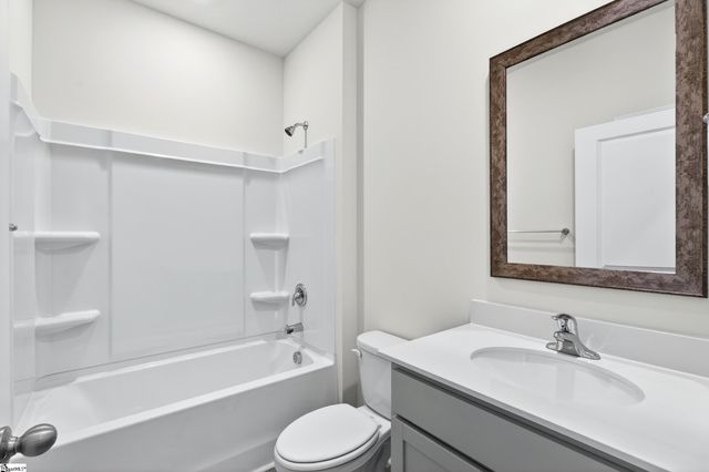 938 Pineland Drive, Woodruff, SC 29388