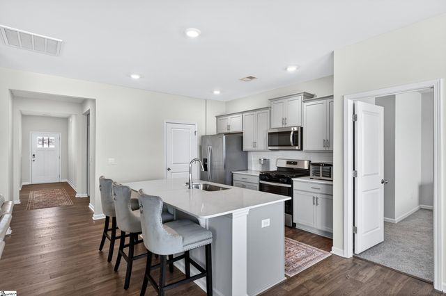 938 Pineland Drive, Woodruff, SC 29388