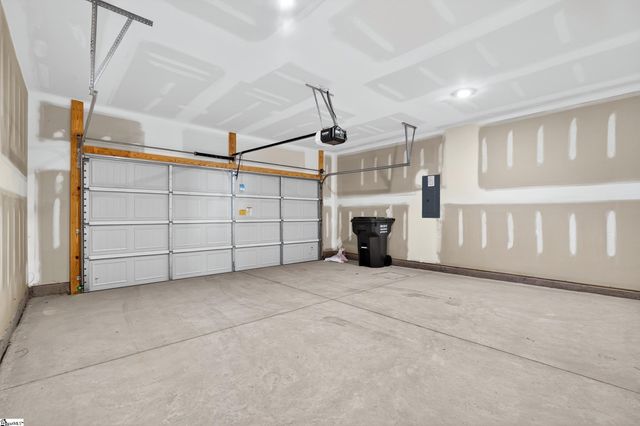 938 Pineland Drive, Woodruff, SC 29388