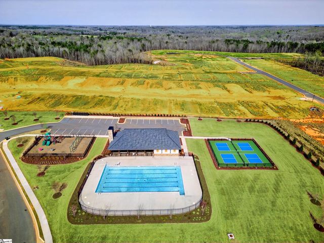 938 Pineland Drive, Woodruff, SC 29388