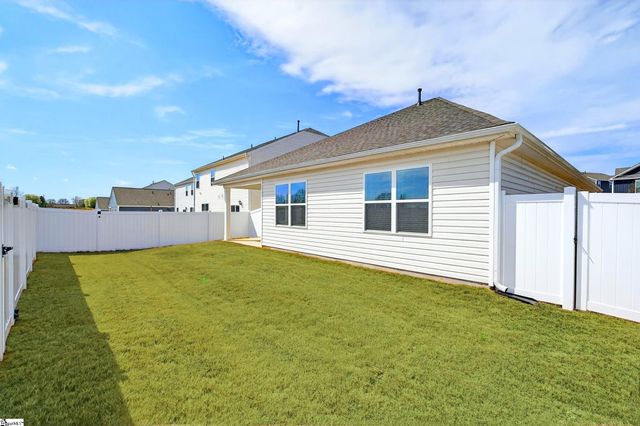 938 Pineland Drive, Woodruff, SC 29388