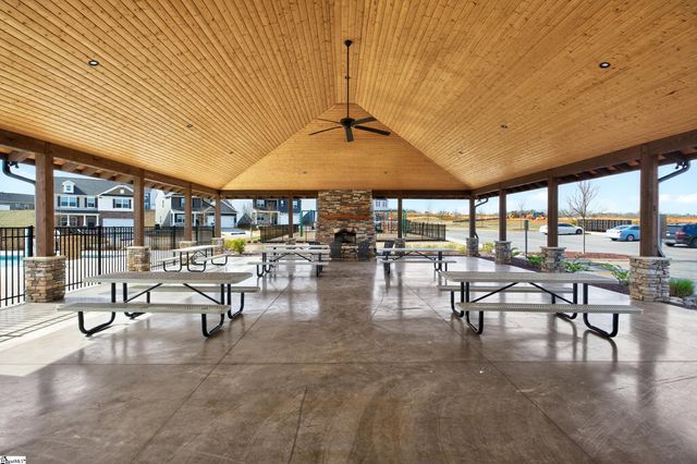 938 Pineland Drive, Woodruff, SC 29388