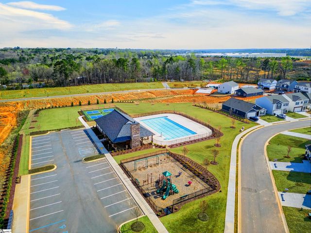 938 Pineland Drive, Woodruff, SC 29388