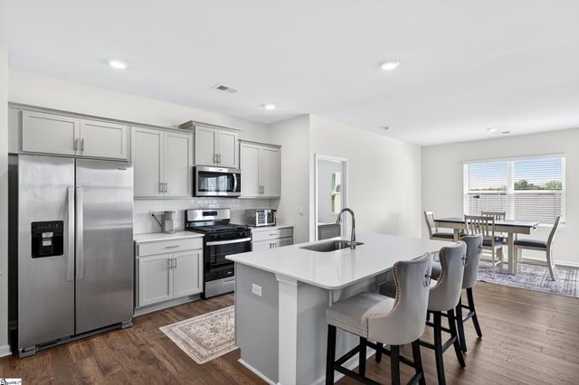 938 Pineland Drive, Woodruff, SC 29388