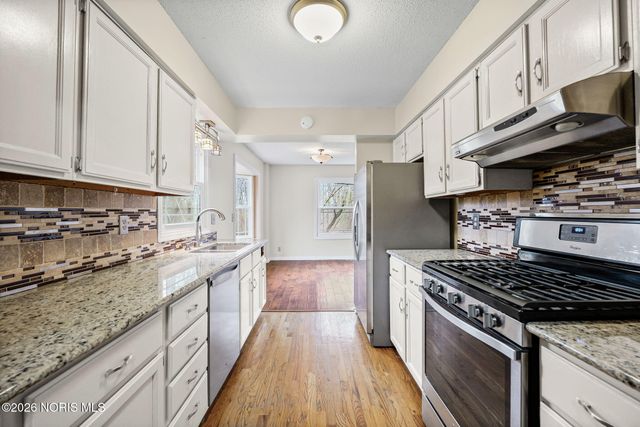 1125 Glen Meadow Drive, Findlay, OH 45840