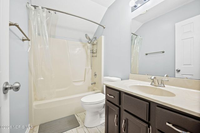 1125 Glen Meadow Drive, Findlay, OH 45840